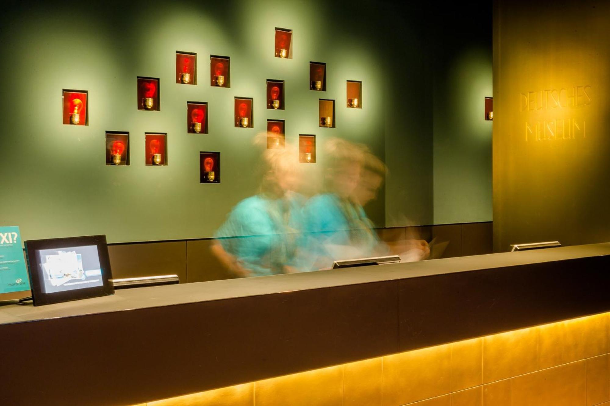 Motel One Muenchen - Deutsches Museum Exterior photo